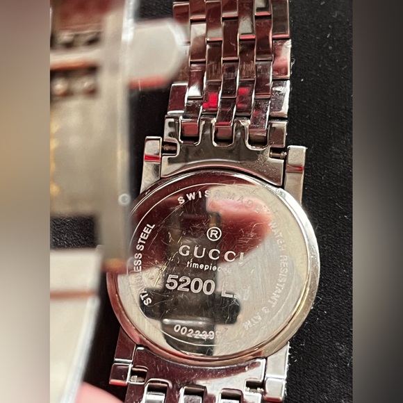 GUCCI 5200L.1 Classic Stainless Steel black Dial Women's Watch - Picture 9 of 13